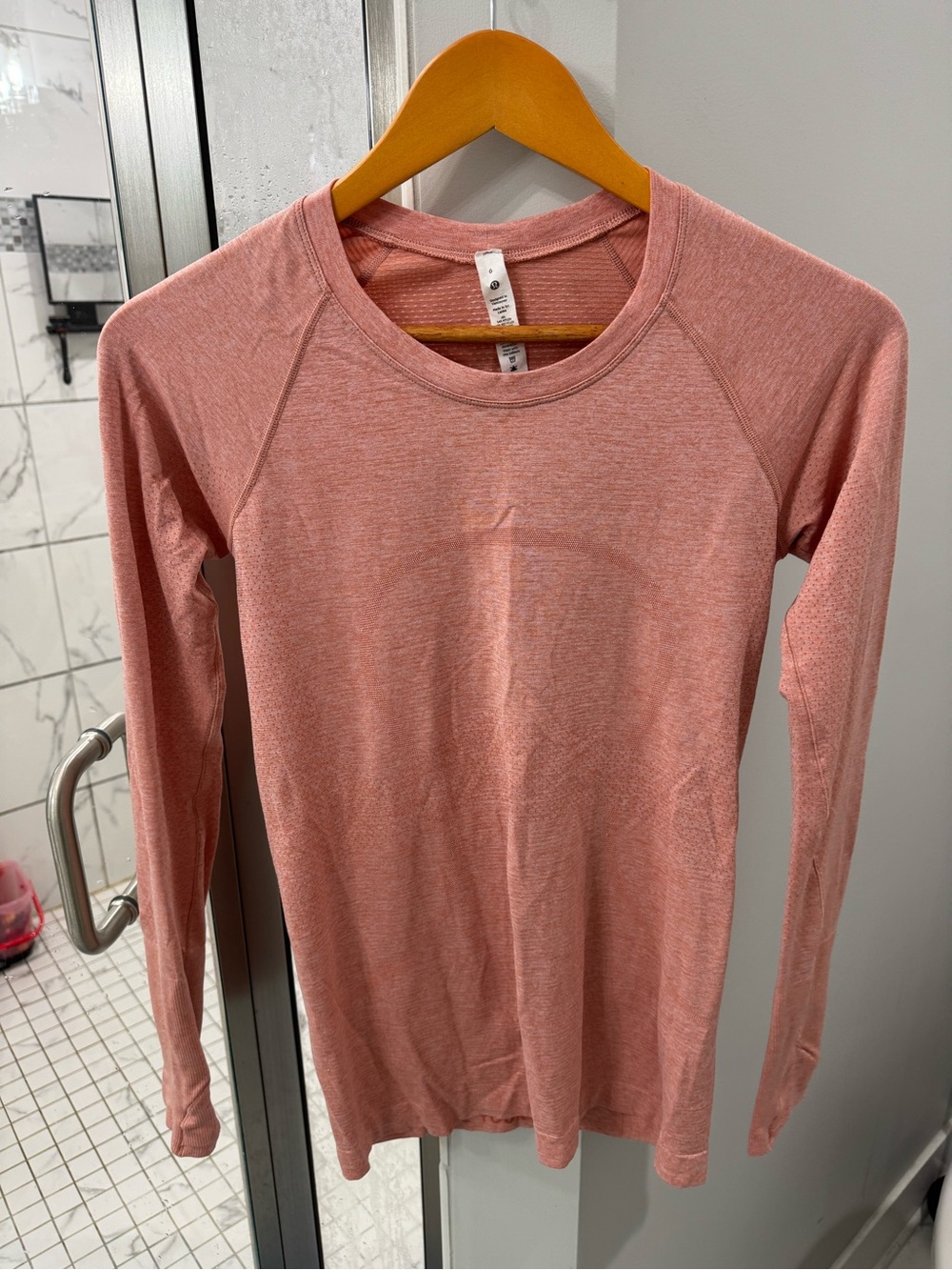 lululemon athletica long sleeve swiftly tech
